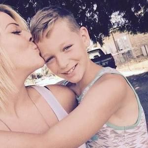 Meet your Posher, Ashton